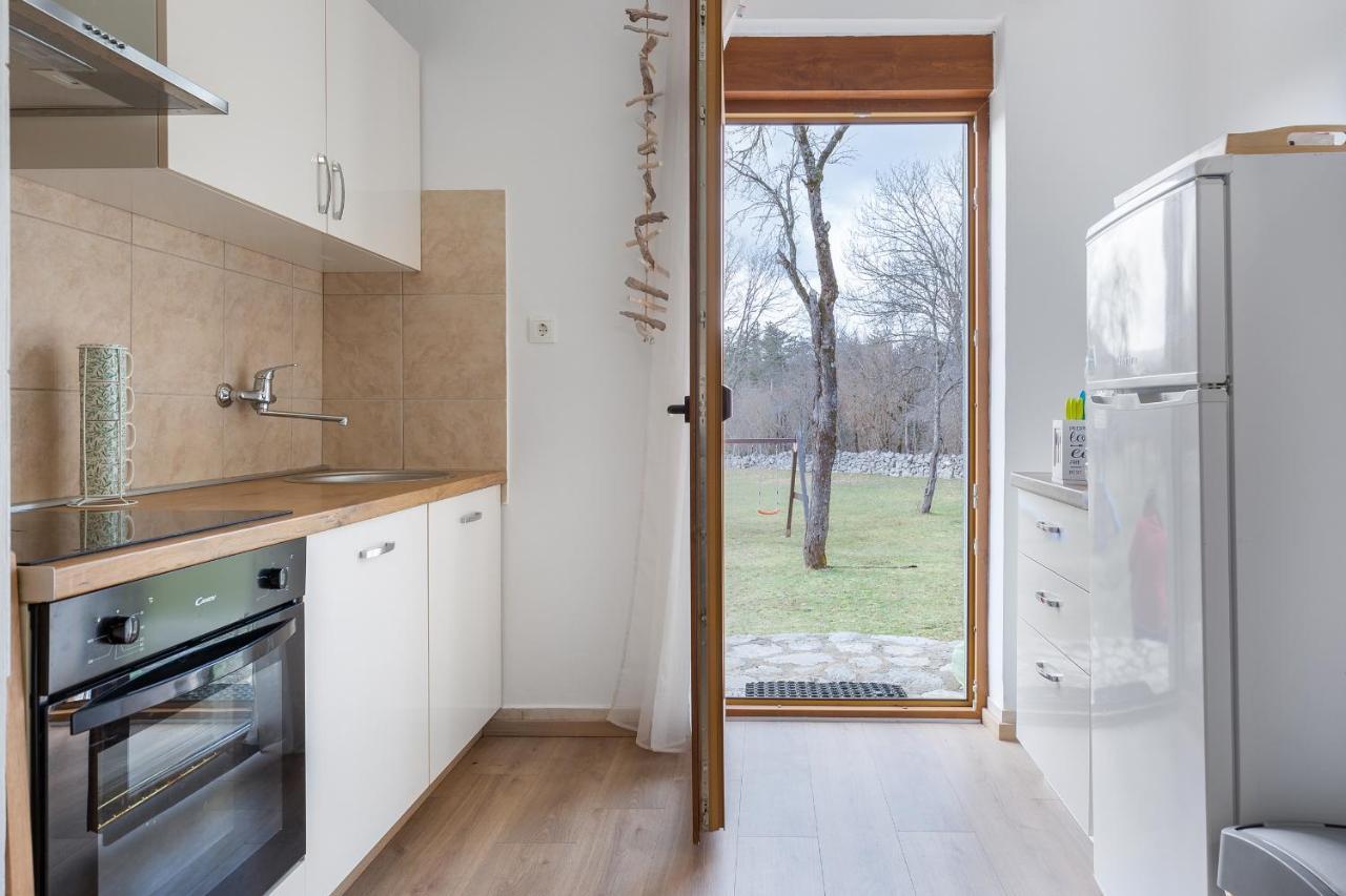 Sokol - Secret Forest House Gracac  Exterior photo